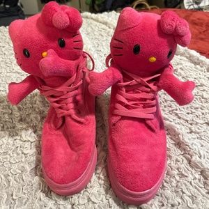 Hello Kitty Ubiq Fatima Pink Sneakers